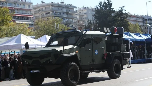 Θεσσαλονίκη: Πρεμιέρα για τα νέα οπλικά συστήματα Spike NLOS, Κένταυρος, V-BAT και S-100 στην παρέλαση της 28ης Οκτωβρίου