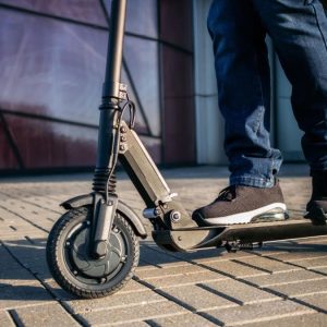 Τέσσερα πρόστιμα στη Φθιώτιδα για μη χρήση κράνους - Αρνητικοί πρωταγωνιστές οι οδηγοί πατινιών
