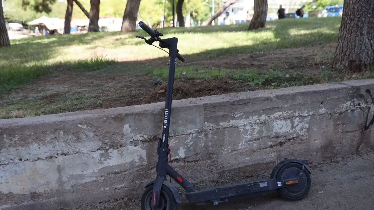 Οδηγός μηχανής παρέσυρε 44χρονο με πατίνι και τον εγκατέλειψε – Ξεψύχησε το θύμα