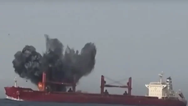 Magic Seas: Μαρτυρίες και βίντεο από την επίθεση των Χούθι στο ελληνόκτητο πλοίο στην Ερυθρά Θάλασσα