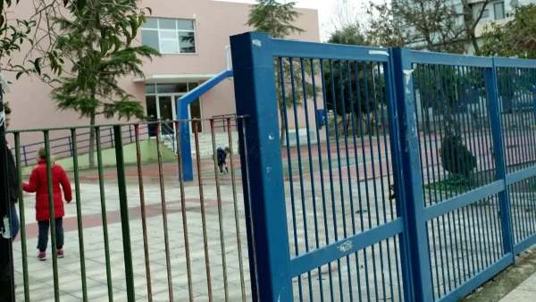 Πάτρα: Συνελήφθησαν δύο 17χρονοι για τον τραυματισμό 12χρονου μαθητή από ρίψη κροτίδας