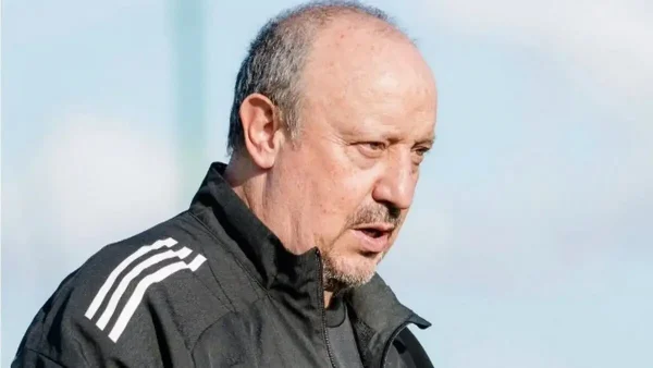 Ράφα Μπενίτεθ: Οι πρώτες φωτογραφίες του Ισπανού τεχνικού από την προπόνηση του Παναθηναϊκού