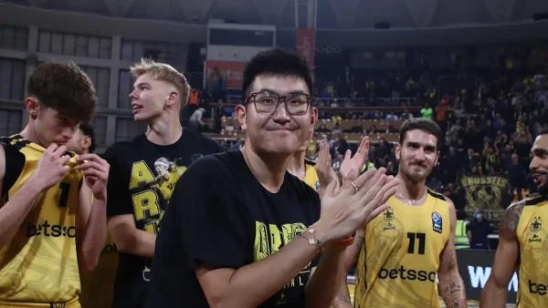 Ρίτσαρντ Σιάο: Ποιος είναι ο νέος ιδιοκτήτης της ΚΑΕ Άρης που προκάλεσε ντελίριο στο Αλεξάνδρειο - Ένας δισεκατομμυριούχος που λατρεύει το μπάσκετ