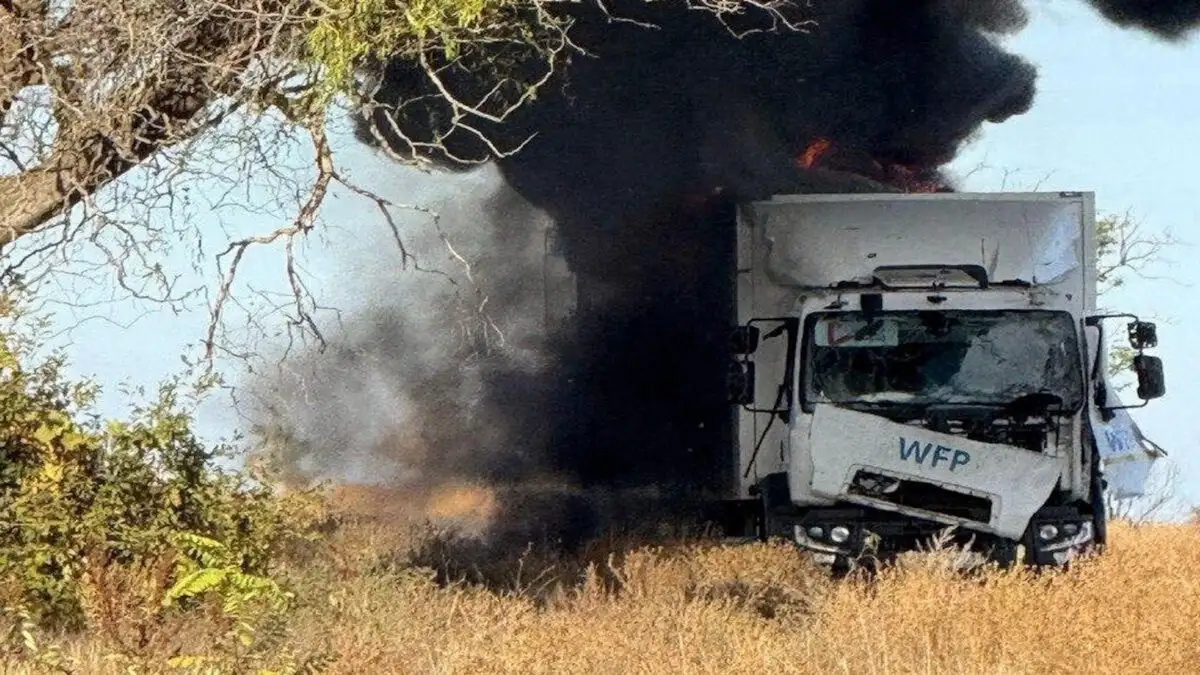 Η Ρωσία βομβάρδισε κομβόι που μετέφερε ανθρωπιστική βοήθεια στην Ουκρανία – Ο ΟΗΕ καταδίκασε την επίθεση
