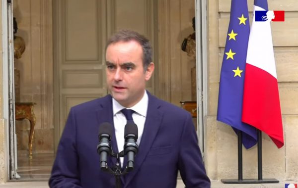 Γαλλία: Η Εθνοσυνέλευση «παγώνει» τη μεταρρύθμιση του συνταξιοδοτικού έως το 2027 – Πολιτική «ανάσα» για την κυβέρνηση Λεκορνί