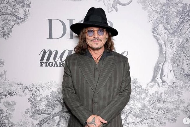 Τζόνι Ντεπ: Επιστρέφει στο Χόλιγουντ με τον εμβληματικό ρόλο του Εμπενίζερ Σκρουτζ