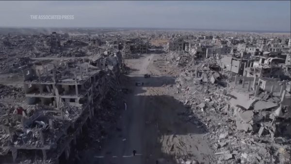 Συγκλονιστικό βίντεο με την ισοπεδωμένη Γάζα την ώρα που επιστρέφουν χιλιάδες εκτοπισμένοι Παλαιστίνιοι