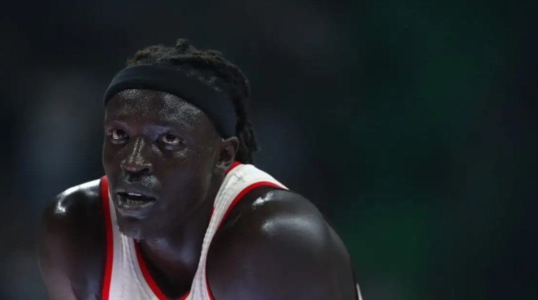 Ο Γουέινιεν Γκέιμπριελ μπερδεύτηκε και πήγε να κάνει «ζντο» με τους παίκτες του Παναθηναϊκού