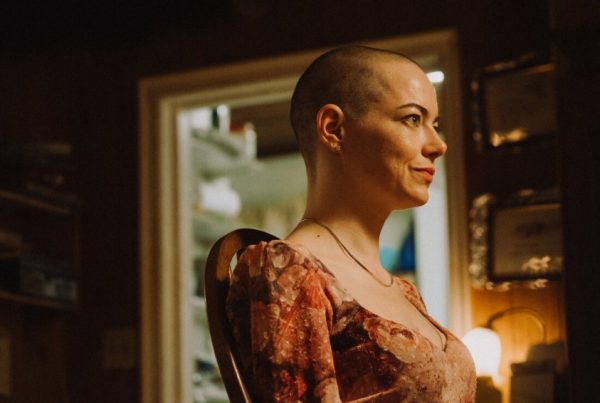 Γιώργος Λάνθιμος: Δωρεάν προβολή της «Βουγονίας» στο Λος Άντζελες αποκλειστικά για... φαλακρούς