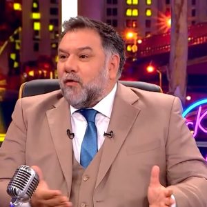 Πέθανε η μητέρα του Γρηγόρη Αρναούτογλου: «Πήγαινε να ξεκουραστείς, ταλαιπωρήθηκες πολύ»