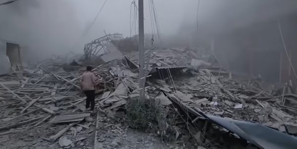 Αλληλοκατηγορίες Ισραήλ - Χαμάς για παραβίαση της εκεχειρίας: Τρεις νεκροί από αεροπορικά πλήγματα στη Γάζα