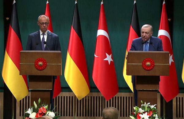 Αντιπαράθεση Μερτς-Ερντογάν για Γάζα και ΕΕ: «Η Τουρκία δεν πληροί τα κριτήρια της Κοπεγχάγης» -«Έχουμε δικά μας»