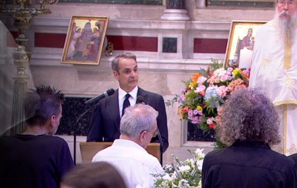 Μητσοτάκης στον επικήδειο για Σαββόπουλο: «Ο Νιόνιος σε όλη του τη ζωή συμβάδισε με τη ζωή της χώρας»