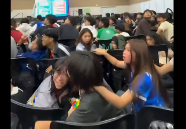 Φιλιππίνες: Έξι οι νεκροί από τον σεισμό των 7,4 Ρίχτερ – Εικόνες πανικού από το χτύπημα του Εγκέλαδου