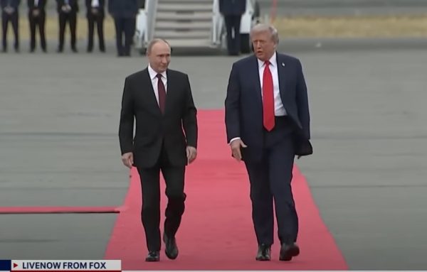 Δεύτερη ευκαιρία για την Ουκρανία αναζητά ο Τραμπ μετά το φιάσκο της Αλάσκας: Επαφές με Ζελένσκι και Πούτιν, βαρόμετρο οι Tomahawk