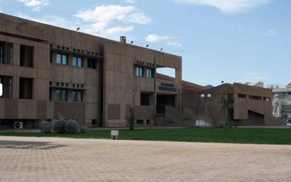 Tελετή υποδοχής πρωτοετών φοιτητών στη Βιβλιοθήκη του Πανεπιστημίου Θεσσαλίας στη Λαμία