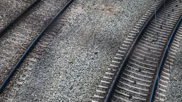 Ρωσία: Έκρηξη σε σιδηροδρομική γραμμή στην Αγία Πετρούπολη που χρησιμοποιούσε ο ρωσικός στρατός