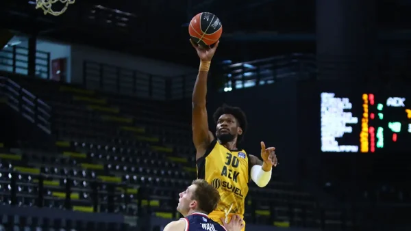 ΑΕΚ – Πανιώνιος 93-73: Άνετη νίκη για την Ένωση με τρομερό Σίλβα