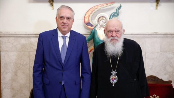 Συνάντηση Θεοδωρικάκου – Ιερώνυμου για την κοινωνική συνοχή και την ανάπτυξη