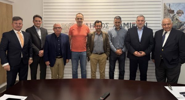 Ενώνουμε δυνάμεις για τις Θερμοπύλες - Συνάντηση στο Δημαρχείο με το Δ.Σ. του Thermopylae Forum