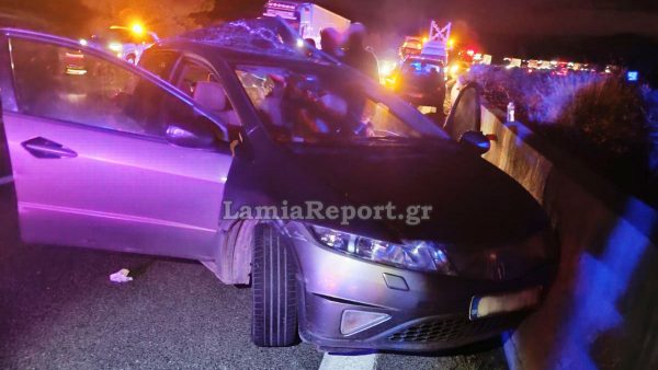 Φθιώτιδα: Τροχαίο στην εθνική οδό -  Απεγκλωβίστηκε ένας οδηγός (ΒΙΝΤΕΟ-ΦΩΤΟ)