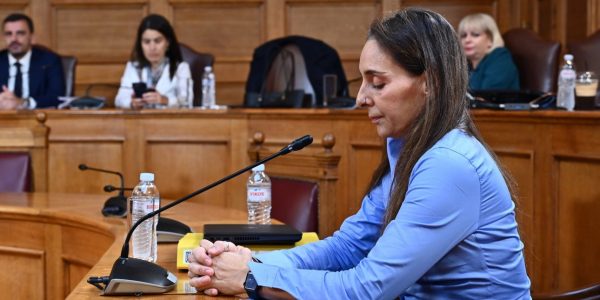 Τυχεροπούλου: Κλίμα φόβου στον ΟΠΕΚΕΠΕ, ο «Φραπές» τηλεφώνησε σπίτι μου - Κατήγγειλε τζόκερ κυκλικών μισθώσεων