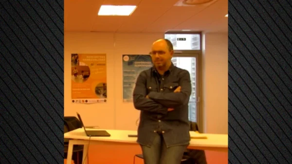 Η απίστευτη ιστορία του καθηγητή που έψαχνε τον υιοθετημένο αδερφό του - Έμεναν στην ίδια πόλη αλλά επανενώθηκαν μετά από 57 χρόνια