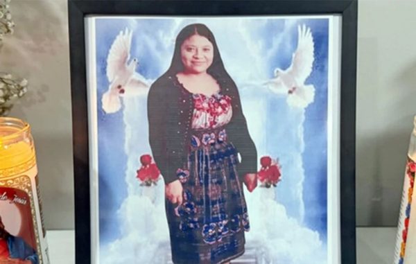 Πέθανε με τραγικό τρόπο μπροστά στον άντρα της όταν πήγε για δουλειά σε λάθος σπίτι: «Δεν πρόλαβε καν να βάλει το κλειδί»