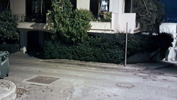 Καθρέφτη, καθρεφτάκι μου, που είσαι;