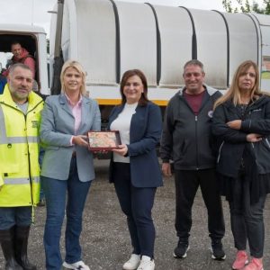 Ο Δήμος Αμφίκλειας - Ελάτειας απέκτησε απορριματοφόρο όχημα