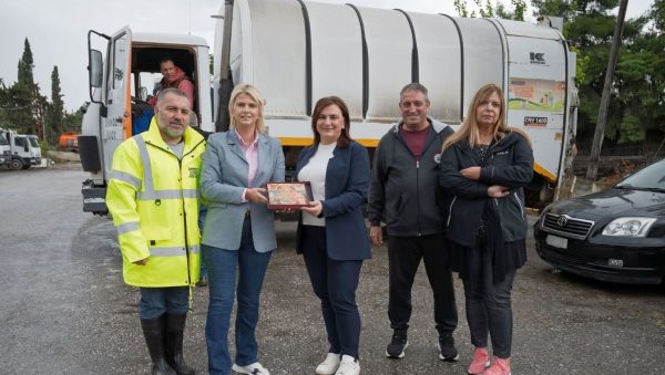 Ο Δήμος Αμφίκλειας - Ελάτειας απέκτησε απορριματοφόρο όχημα