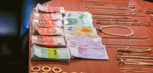 Ρομά πίσω από εκατοντάδες απάτες με λεία πολλών εκατομμυρίων - Σχεδόν 300 περιπτώσεις απάτης φέτος στη Στερεά