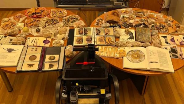 Διεθνές κύκλωμα αρχαιοκαπηλίας με πλοκάμια και στη Φθιώτιδα