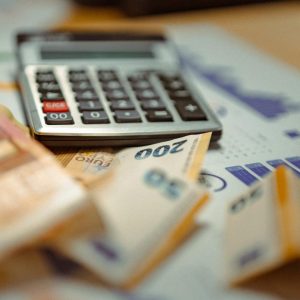 Αυξήσεις στις συντάξεις: Από την Παρασκευή αρχίζει η καταβολή τους μετά τις μειώσεις φόρων της ΔΕΘ και την ετήσια αναπροσαρμογή – Δείτε παραδείγματα