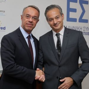 Συνάντηση Σταιϊκούρα με τον Πρόεδρο της Ελληνικής Συνομοσπονδίας Εμπορίου & Επιχειρηματικότητας