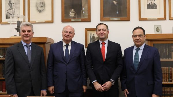 Συνάντηση Τσιάρα – Χάνσεν: Καθήκον μας να διασφαλίσουμε ότι η νέα ΚΑΠ θα παραμείνει εργαλείο ανάπτυξης, καινοτομίας και κοινωνικής συνοχής