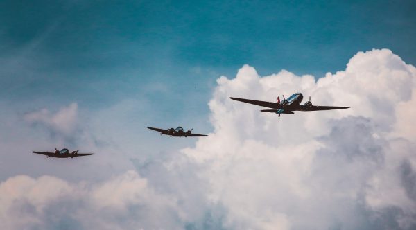 Η Πολωνία απογειώνει εσπευσμένα μαχητικά εν μέσω πληγμάτων της Ρωσίας στην Ουκρανία