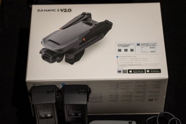 Πωλείται drone DJI Mavic 3 σφραγσιμένο με πολλά extras