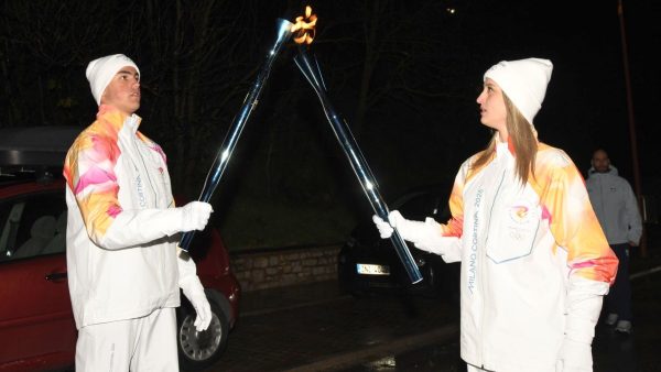 Η Ολυμπιακή Φλόγα φώτισε την καρδιά του Καρπενησίου