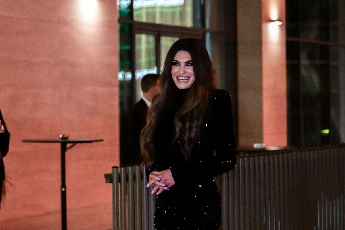 Η Κίμπερλι Γκιλφόιλ μόλις έκανε την πρώτη της δημόσια εμφάνιση στην Αθήνα -Στη δεξίωση στο Grand Hyatt