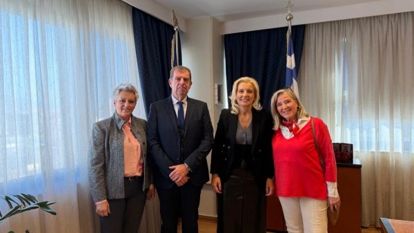 Στη Ρένα Καραλαριώτου η Ισραηλιτική Κοινότητα Λάρισας