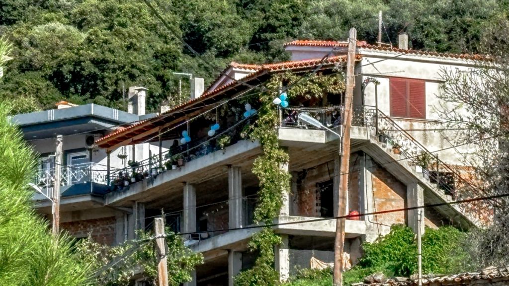 Αχαΐα: Ανατροπή με τον θάνατο του μικρού Ανδρέα – Ο θείος του ομολόγησε ότι έπεσαν από τη γουρούνα και σκοτώθηκε