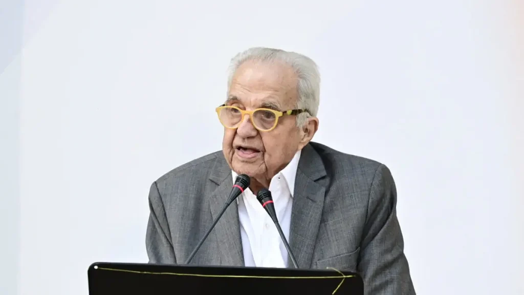 Πέθανε ο Αλέκος Φλαμπουράρης σε ηλικία 87 ετών