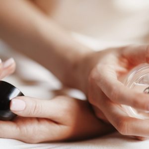 Το κατάστημα αρωμάτων & καλλυντικών REFAN στη Λαμία αναζητά πωλήτρια