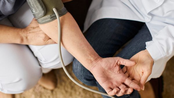 Μετρήσεις ζωτικών σημείων στα ΚΑΠΗ του Δήμου Λοκρών