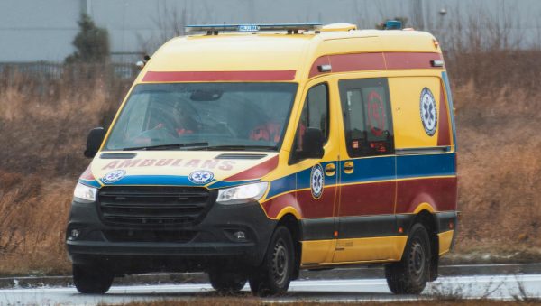 Γαλλία: 5 τραυματίες από την επίθεση με αυτοκίνητο στο νησί Ολερόν – Οι αρχές εξετάζουν ψυχιατρικά κίνητρα