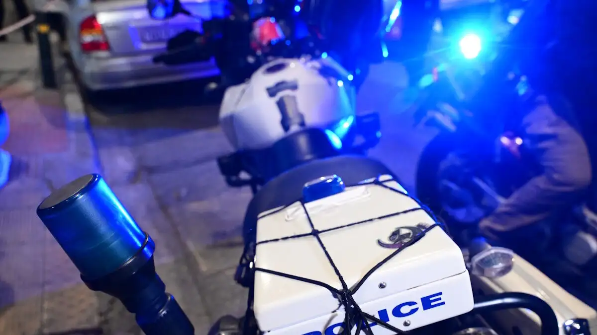 Εξιχνιάστηκαν δύο ληστείες και μία απόπειρα στα Χανιά - Συνελήφθη 21χρονος αλλοδαπός