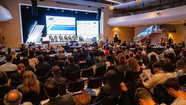 Με απόλυτη επιτυχία ολοκληρώθηκε το 8ο Athens Investment Forum