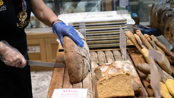 Καμπανάκι ΕΦΕΤ: Πιο αλμυρό από ποτέ το ψωμί στους φούρνους – Αύξηση 6,8% στο αλάτι