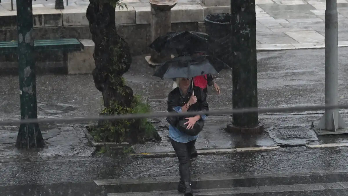 Κακοκαιρία Adel: Ήχησε το 112 στην Αιτωλοακαρνανία και την Κέρκυρα – «Περιορίστε τις μετακινήσεις»